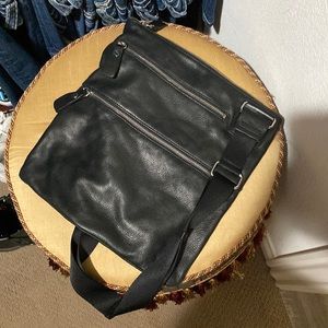 Margot Genuine Leather Womens‎ Crossbody Bag Black